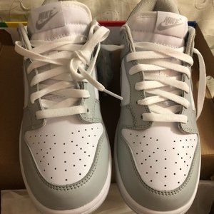 Women’s Nike Dunk Low Grey Fog Sneaker 11